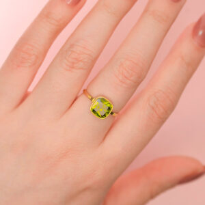 Anillo Dorado de Acero Inoxidable (ajustable verdel) - Maxi Gema pieza puesta