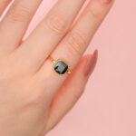 Anillo Dorado de Acero Inoxidable (colores) - Maxi Gema vista puesto