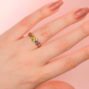 Anillo Dorado de Acero de Titanio - Geometrix pieza puesta