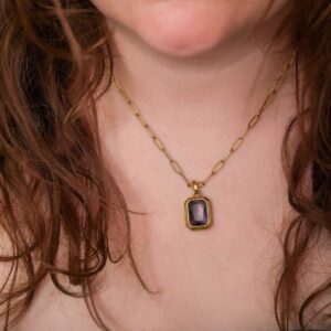 Collar Dorado de Acero Inoxidable - Haze pieza puesta