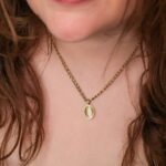 Collar Dorado de Acero de Titanio con Piedra - Cateye Nude - Imagen 2