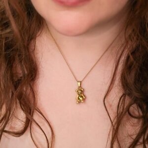 Collar Dorado de Acero de Titanio de Oso - Teddy Luxe pieza puesta