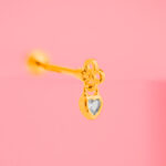 Piercing Dorado de Acero Inoxidable de Llavero de Corazón fondo rosa