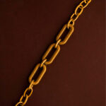 Pulsera Dorada de Acero Inoxidable - Chunky fondo oscuro